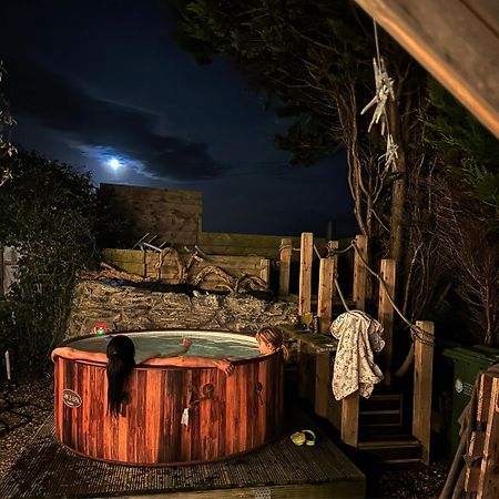 Brynglas Cottage With Hot Tub, Anglesey. Llanfachraeth Екстериор снимка