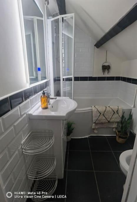 Brynglas Cottage With Hot Tub, Anglesey. Llanfachraeth Екстериор снимка