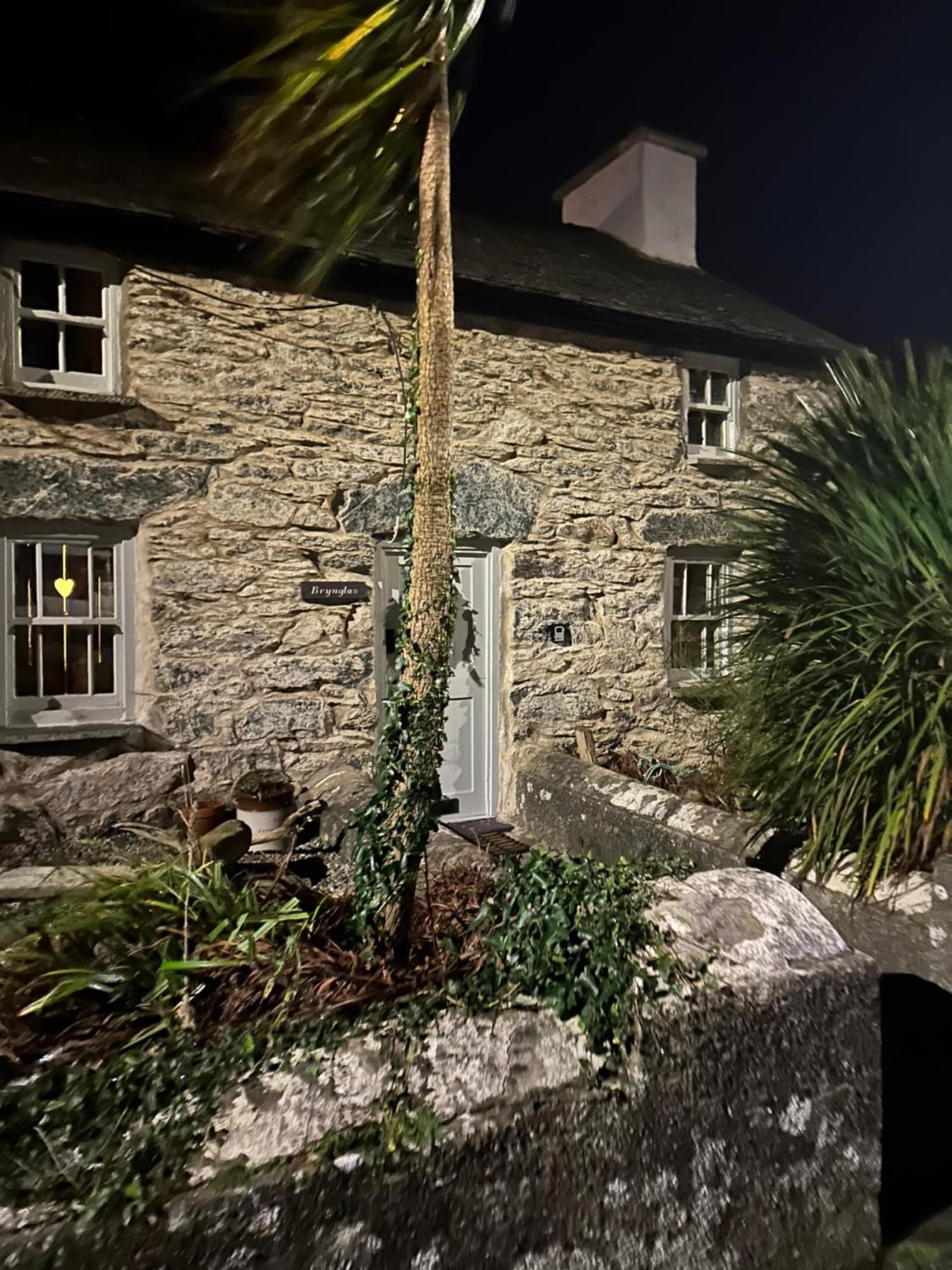 Brynglas Cottage With Hot Tub, Anglesey. Llanfachraeth Екстериор снимка